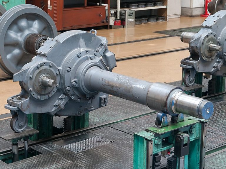 3 Signs If Your Gearbox, Pump and Motor Shafts Are Not Aligned
